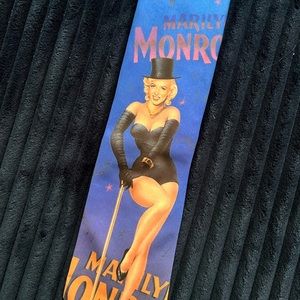 Marilyn Monroe Tie